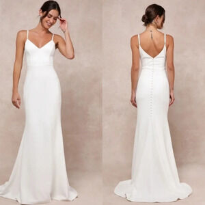 Lulu's Classic White Bridal Gown